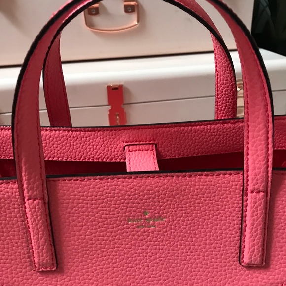 Kate Spade pink tote🎀 - Picture 2 of 6